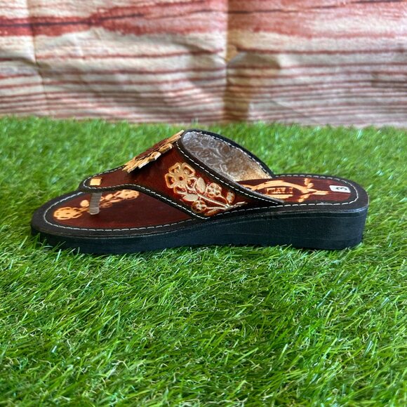 Women's Genuine Leather Brown Sandals with Flower Details Handmade in Mexico - Picture 5 of 8
